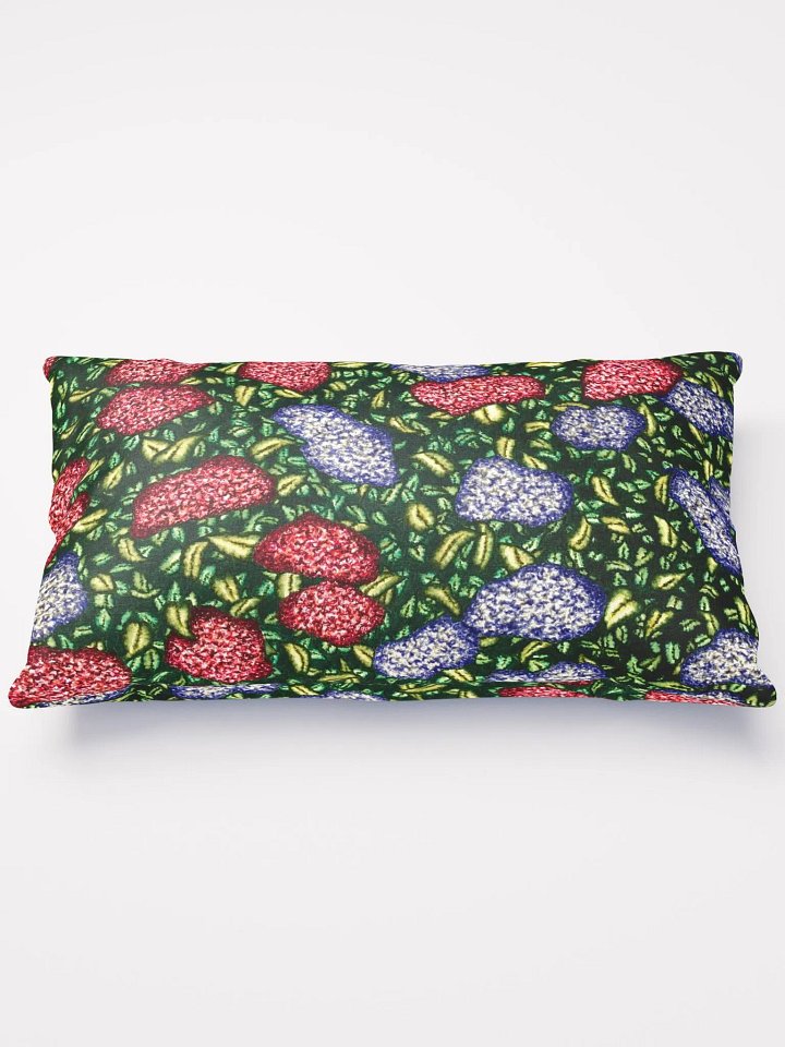 HYDRANGEAS III pillow product image (1)