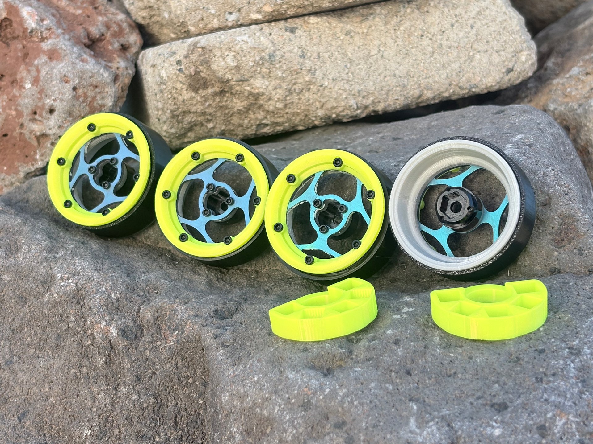 1.4 "Competition" Wheels Virus (Electric Blue/ Neon Yellow/ Cement) product image (1)