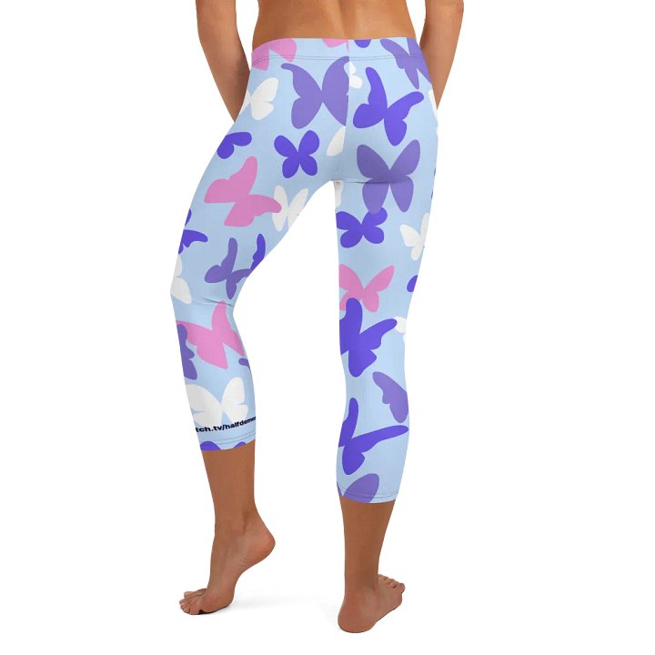 Butterfly All-Over Print Capri Leggings product image (2)