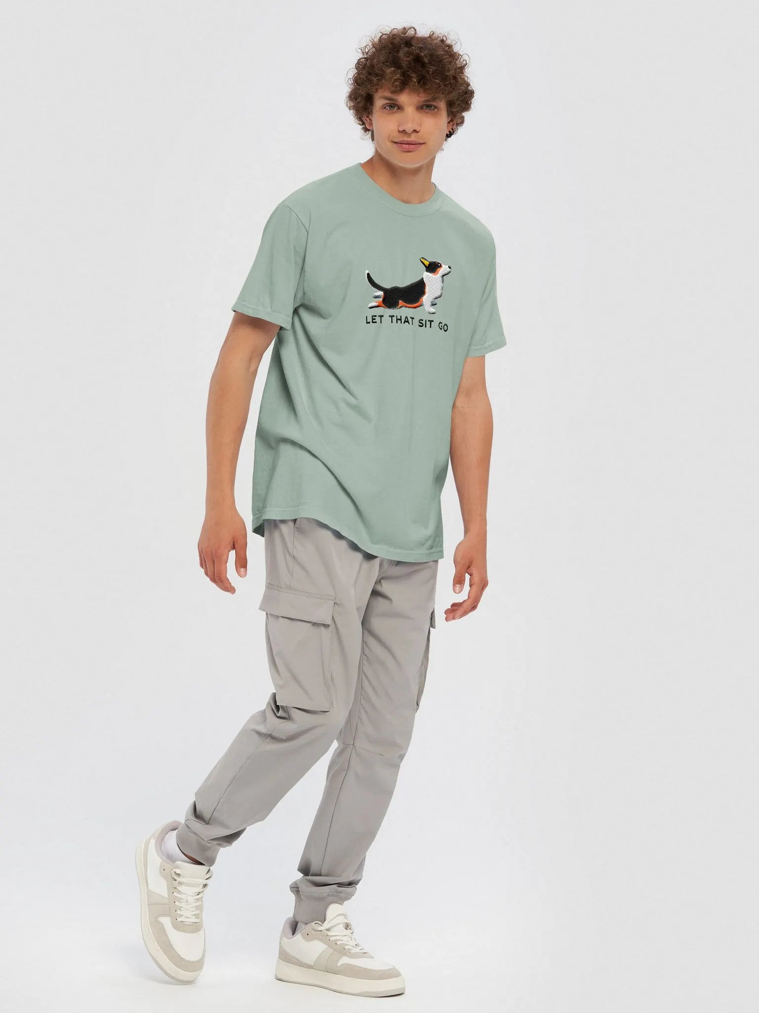 Let that Sit Go T-Shirt(Embroidered) of a Cardigan Welsh Corgi(Tricolor) product image (7)
