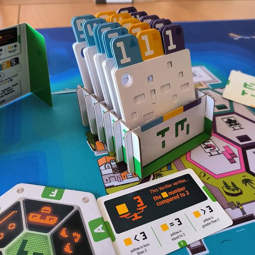Finally getting Turing Machine to the table after so much time passed playing it on BGA.

It's a bit more work, on the table ...