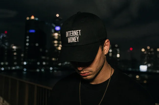 INTERNET MONEY
