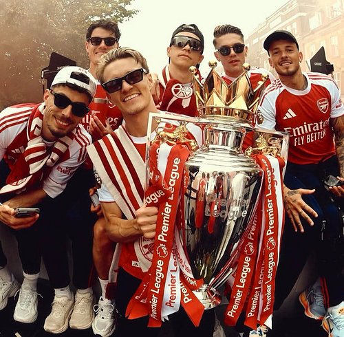 📸| Squad goals 🏆