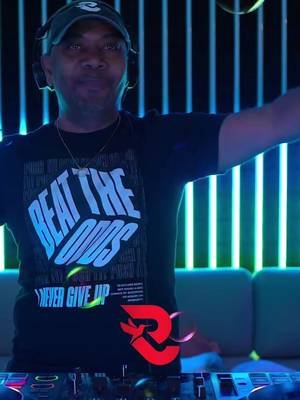 What's ONE song that always gets your hands in the air? 🙌 Everybody has one... I'm looking for new music. 👇 Drop your favorite below! #FYP #HouseMusic #DJTok #GoodFreakinMusic #MusicTok 