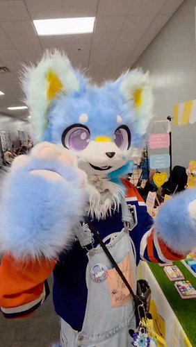 Met the awesome people at @masa_crafts yesterday and I was able to get this super handy keychain!!! Go check them out if you ...