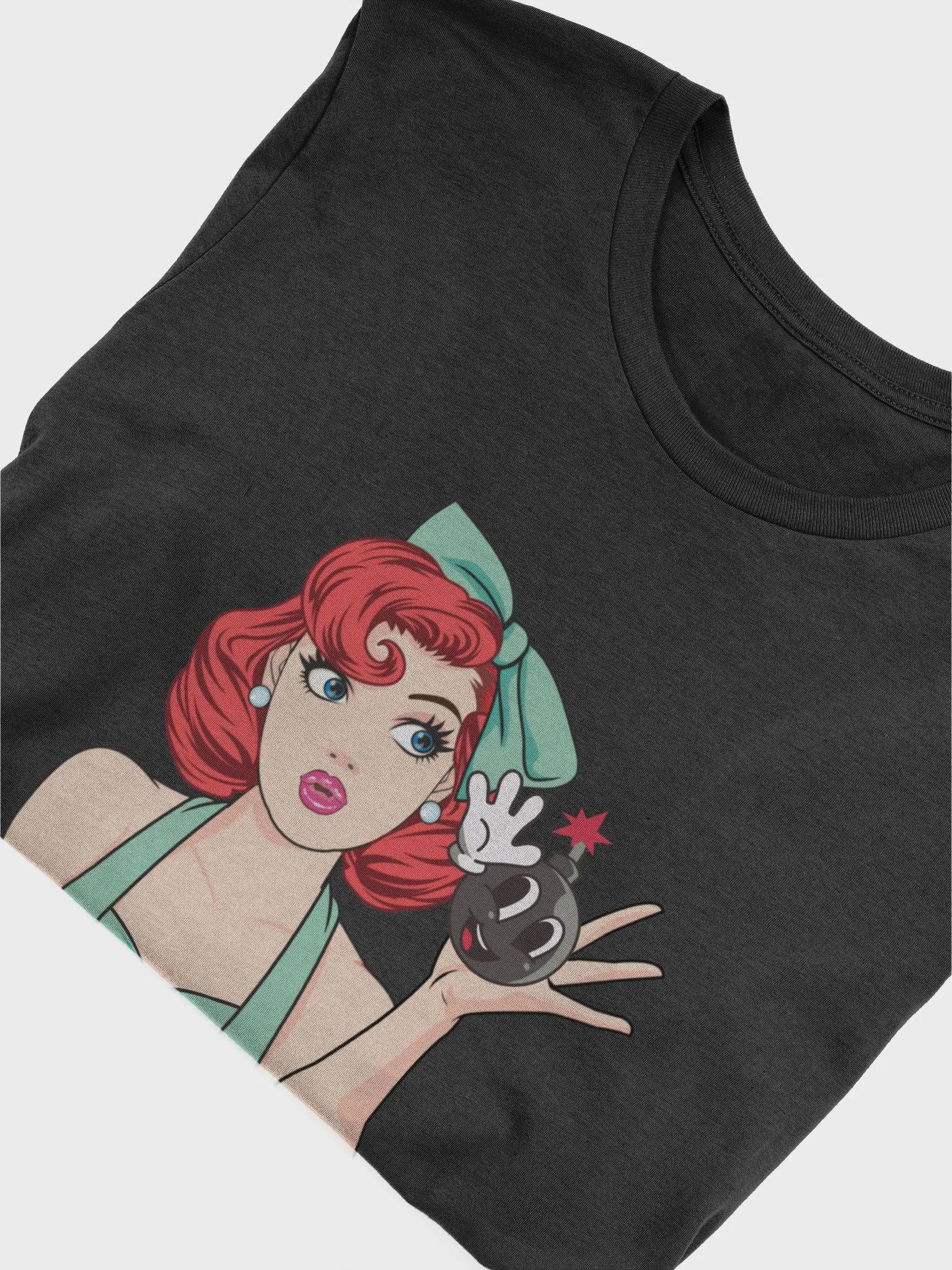 Retro Bombshell Graphic Tee product image (5)