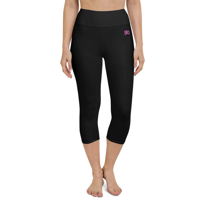 Not Square Butt Yoga Capri Leggings product image (1)