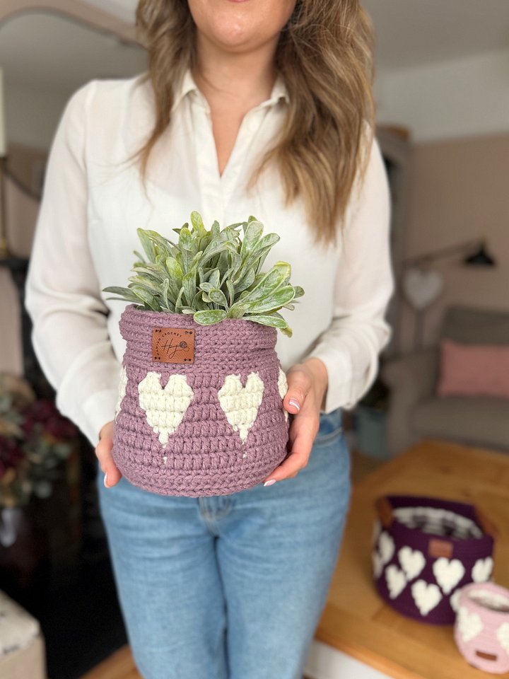 Happy Hearts Mosaic Crochet Baskets — 3 Nesting Sizes product image (2)