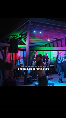 The girlies know it 

#alanismorissette #connecticut #livemusic #cover #supportlocal