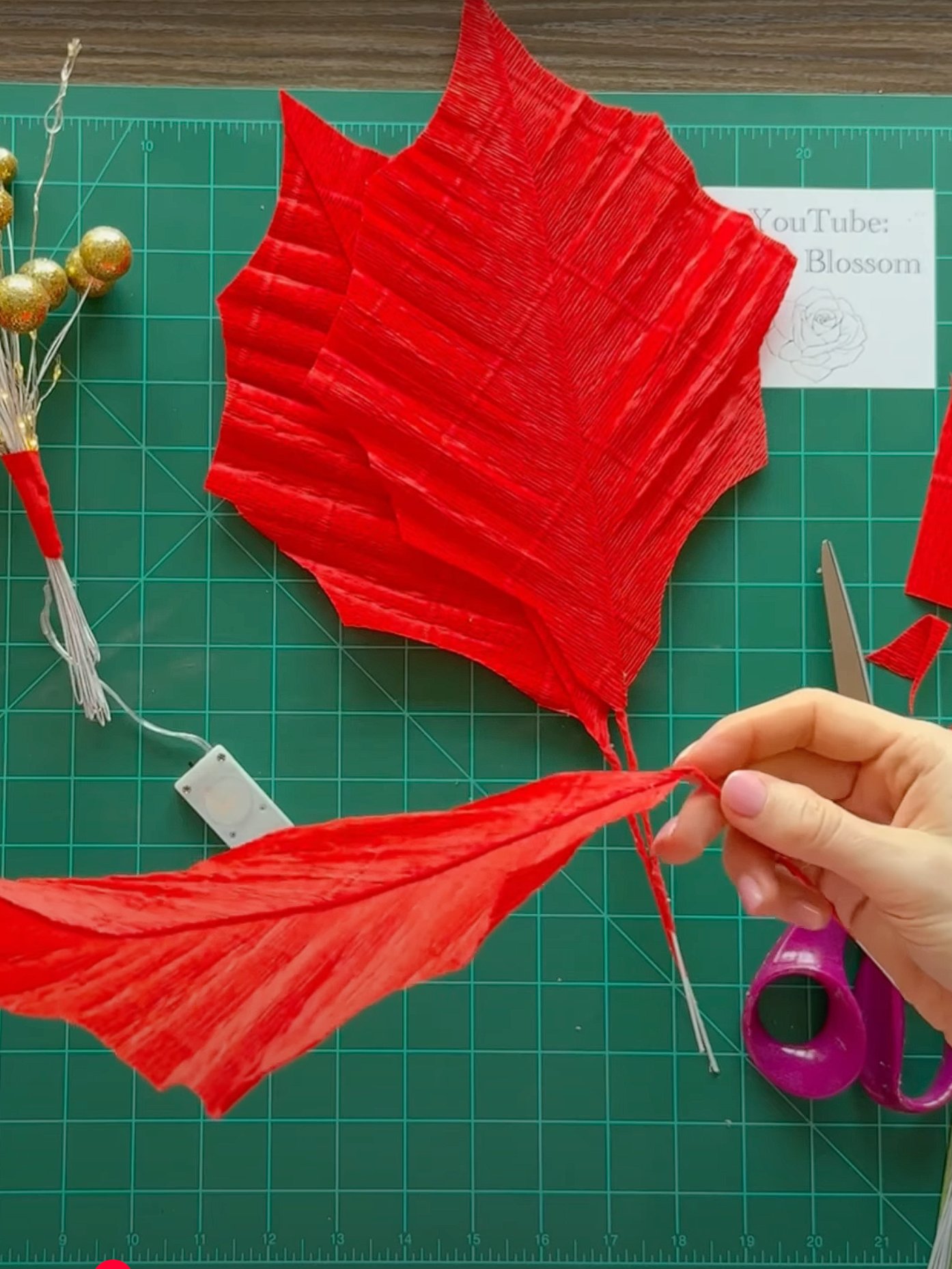 DIY Giant Paper Poinsettia: Templates from Video Tutorial & Materials Checklist product image (4)