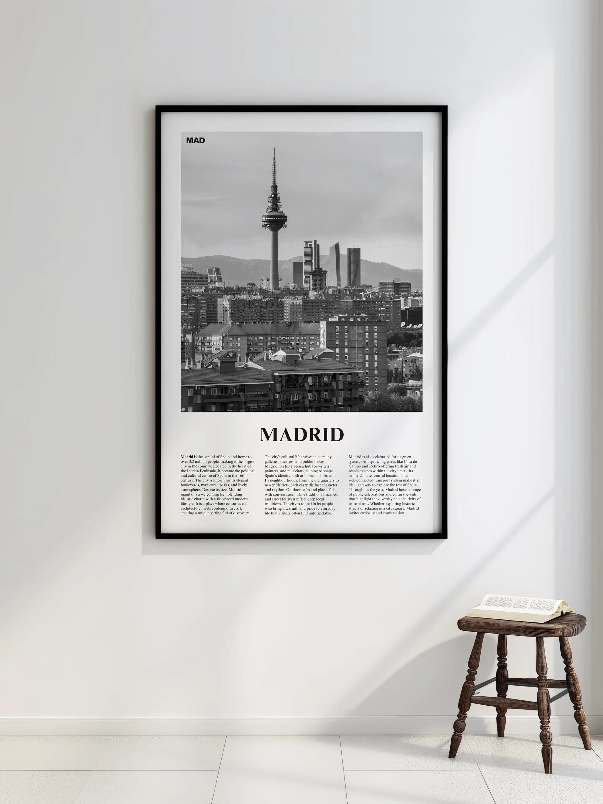 Madrid 02 Newspaper Poster | Framed product image (6)