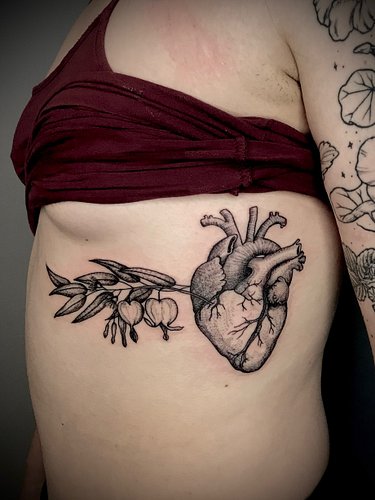 Anatomical heart tattoos never go out of style. 🖤🖤🖤

#anatomicalhearttattoo #losangelestattooartist #seattletattooartist #hea...