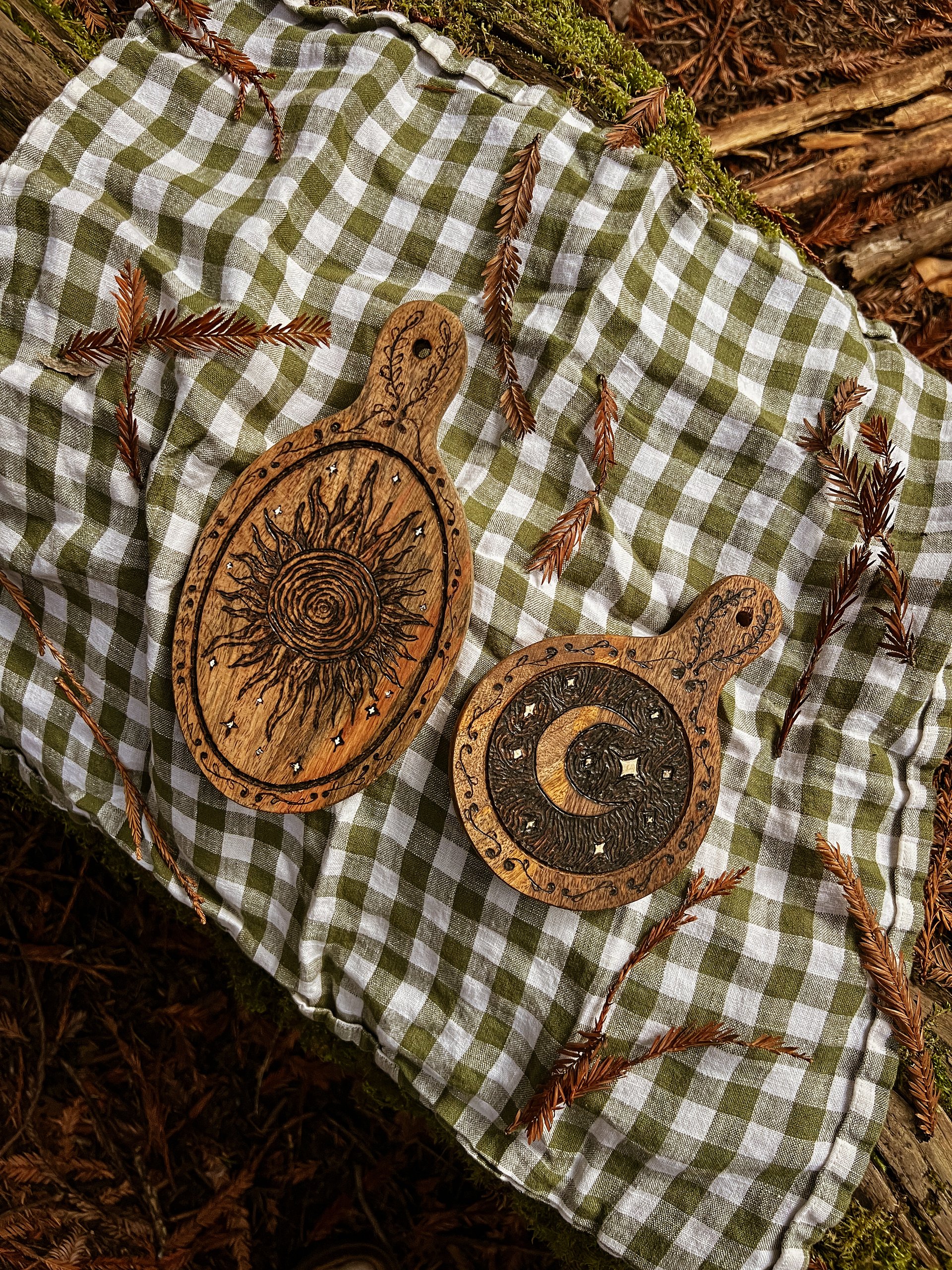 Celestial Serving Platters/Wall Decor product image (1)