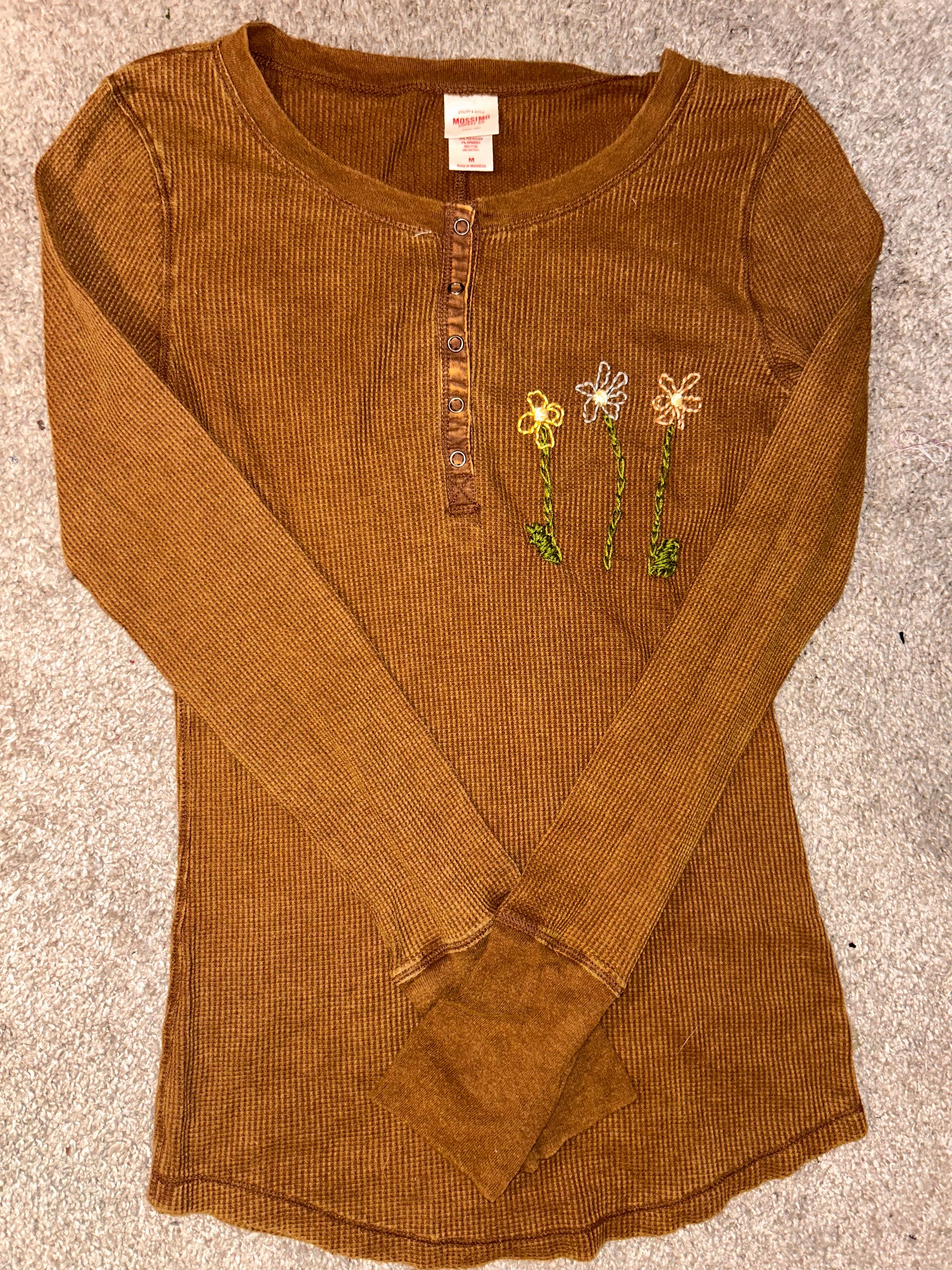 Hand embroidered floral thermal product image (4)