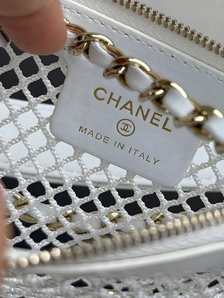 Pre-Owned Like New Chanel Bag product image (2)
