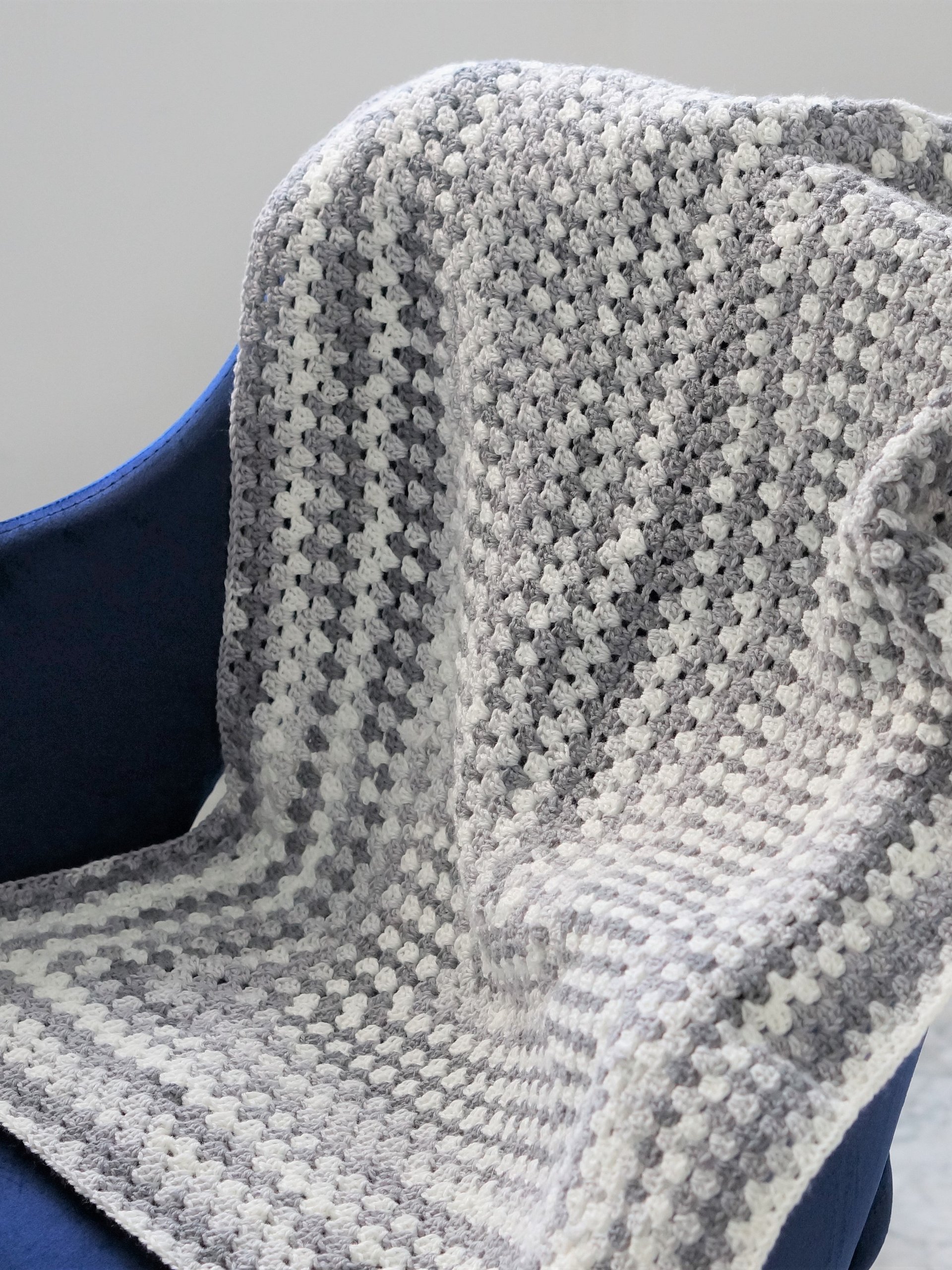Granny rectangle blanket product image (1)