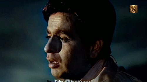 When Grief Met Pure Melody... 💔 Toote Hue Khwabon Ne in 4K Color! 🎬🥀✨

Experience Dilip Kumar's most heartbreaking performanc...