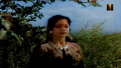 [COLORIZED 4K] The Sweetest Romance of 1962! 🌸✨ Zara Nazron Se Kehdo Ji in 4K Color! 🎬💖

Watch the radiant Waheeda Rehman and...