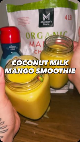 this coconut milk transports me to a sunny beach, putting on sunscreen 🥥☀️🏖️ 
#mangosmoothie #coconutmilk #smoothie