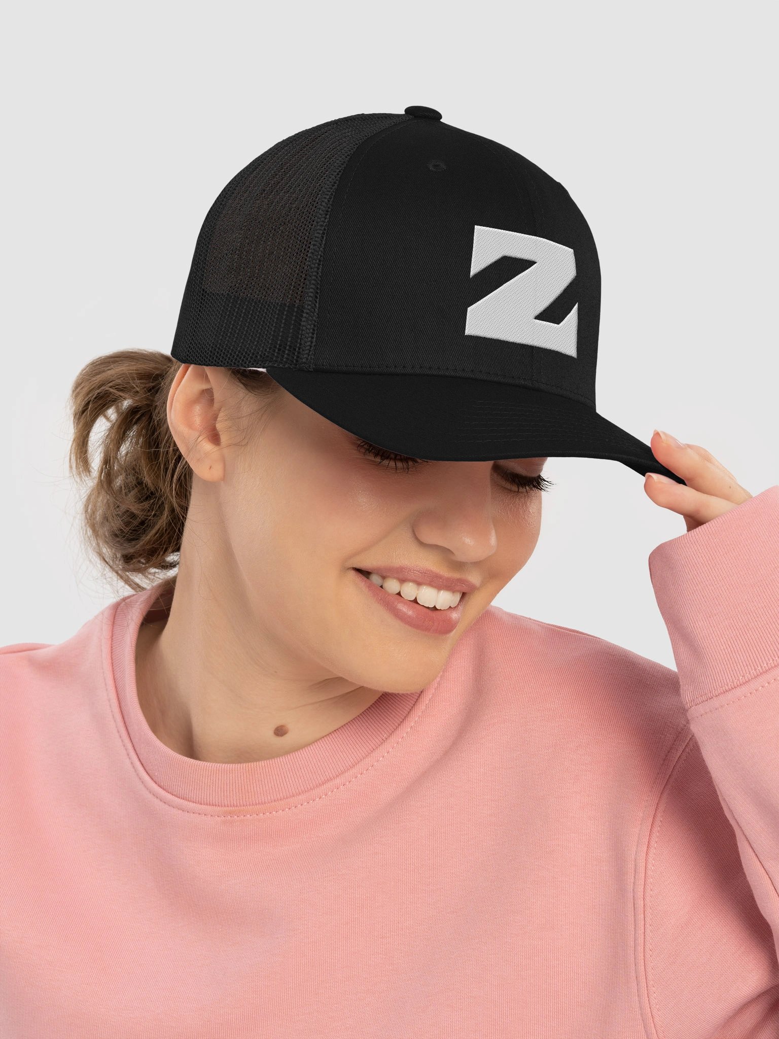 Z logo hat product image (5)