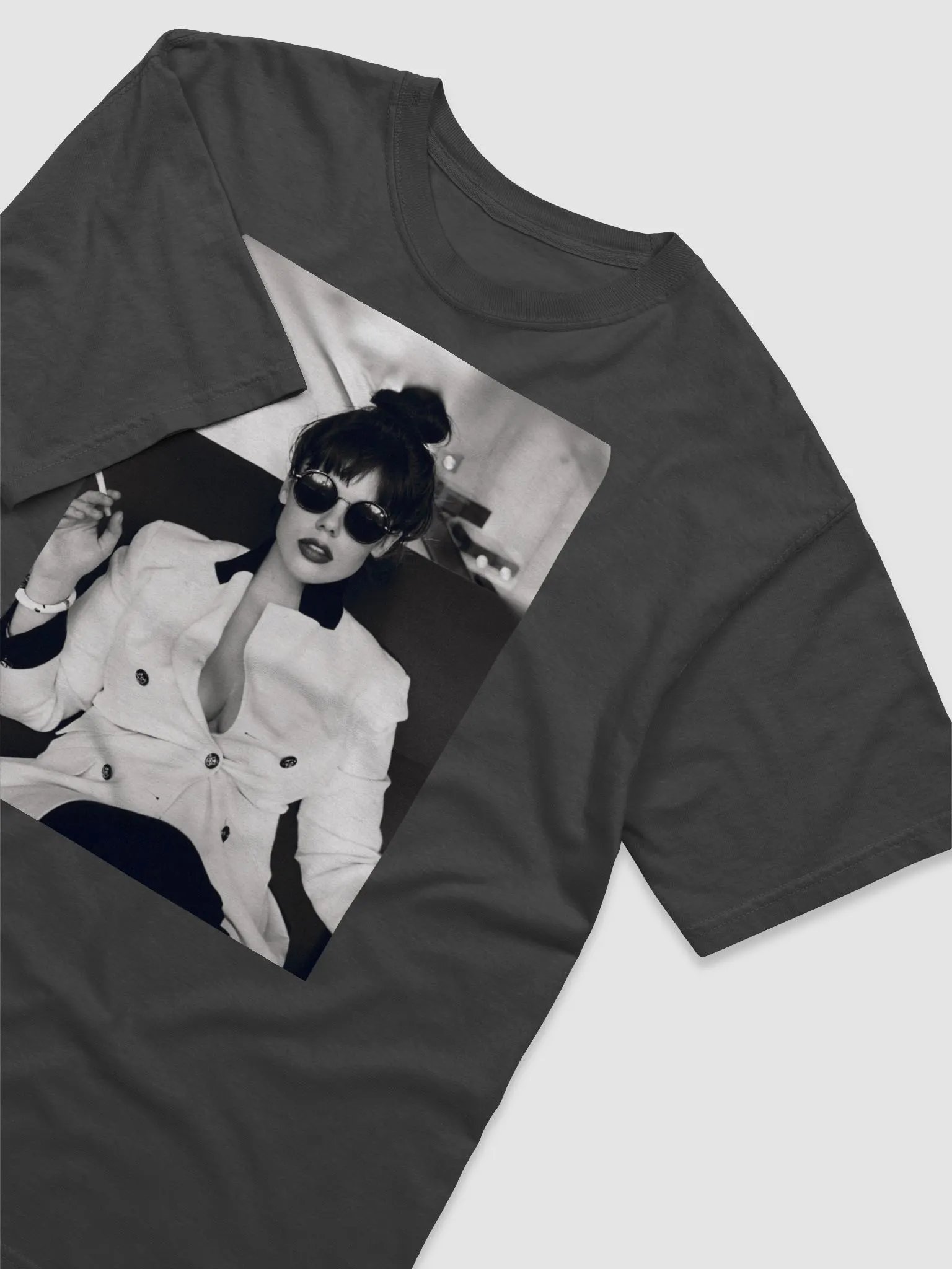 blakeley black and white tee product image (3)