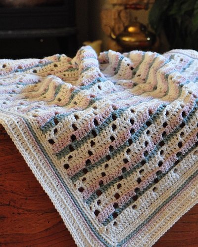 As sweet and delicate as the tiny feet that inspired it 🤍 Comment 'HJC' and I'll send you the pattern details!

https://www.h...