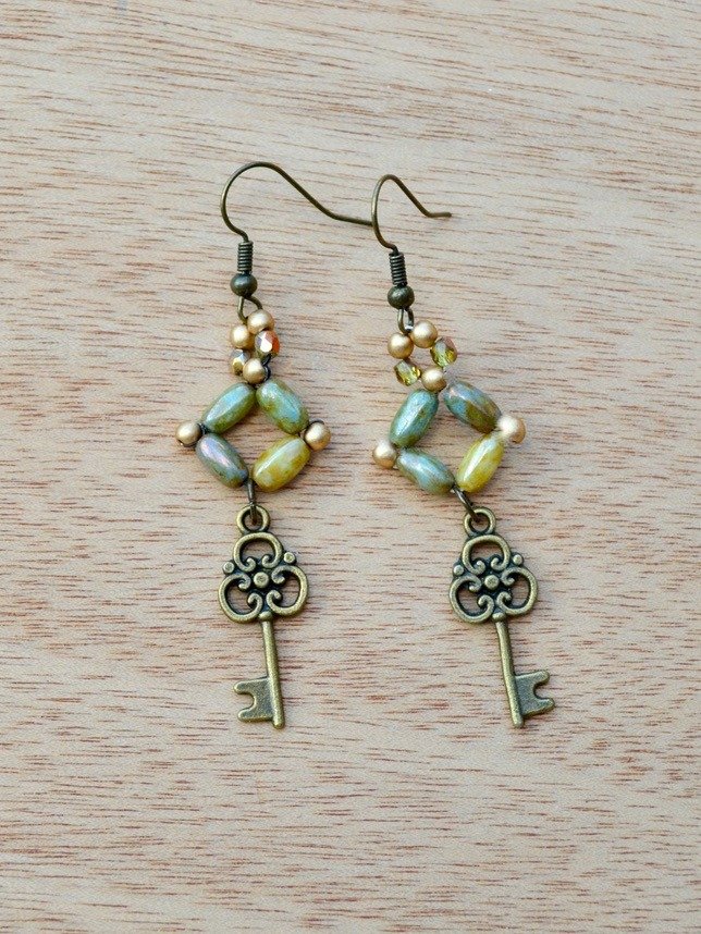Bohemian Antique Brass Key Dangle Earrings With Crystal Beads product image (1)