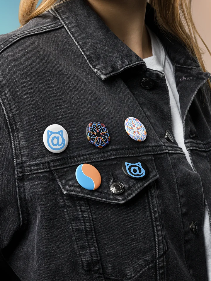 Set of Keidakat pin buttons product image (1)