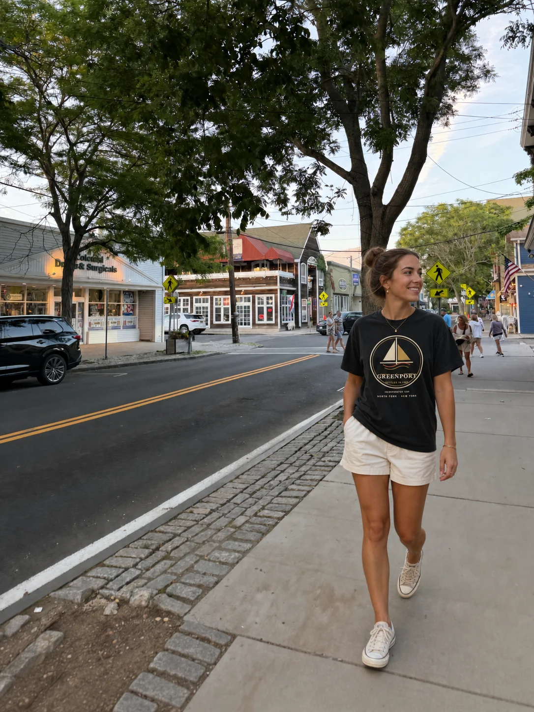 Greenport Harbor Crest Premium Tee product image (10)