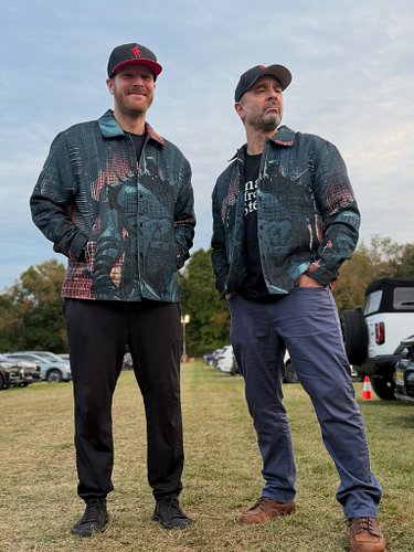 NYCC 2027 was one for the books (literally). Always a great time with @real.mike.litoris! Yes, we bought these sick Absolute ...