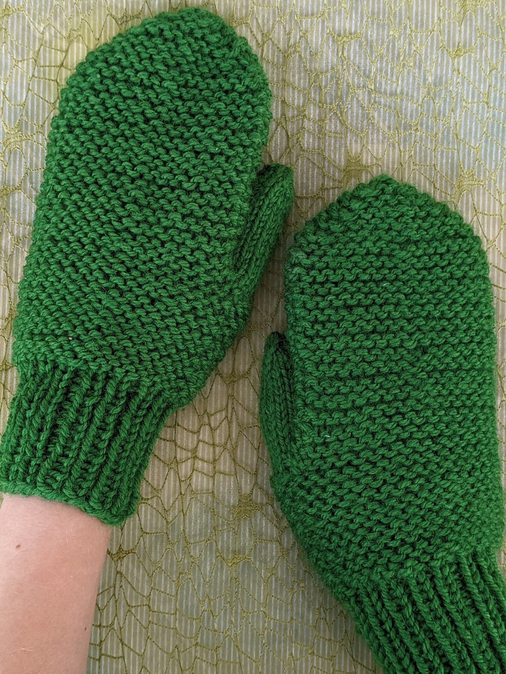Garter Stitch Knit Mittens Pattern product image (1)