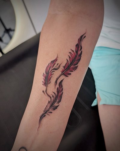 fEathErs 

#feather #feathertattoo