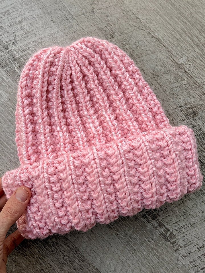 Unisex Ribbed Knit Hat Pattern for Men & Women product image (1)