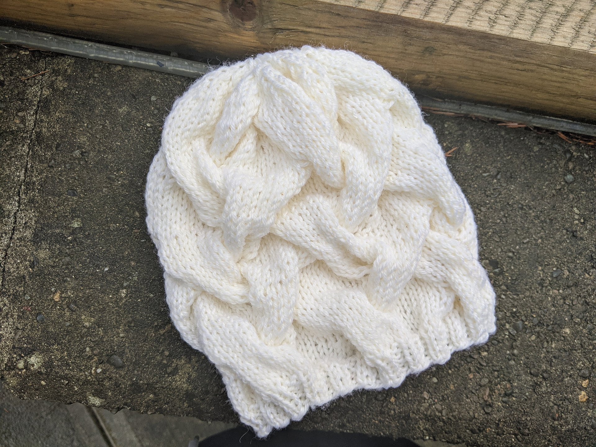 Selene Cable Knit Hat Pattern product image (4)