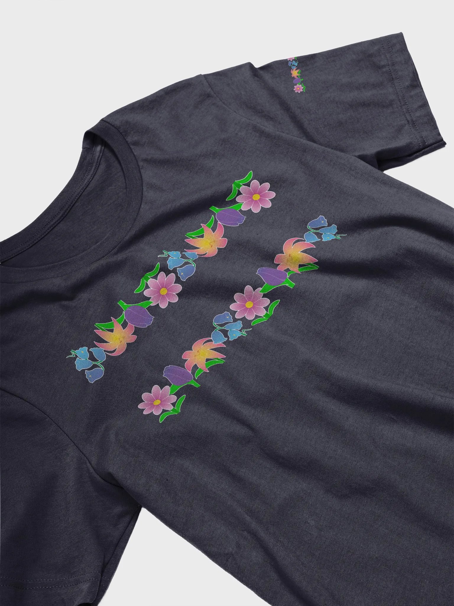 Flowery - Tee with mini flowers on sleeves product image (10)