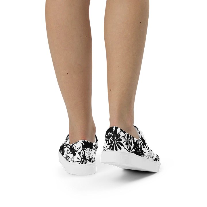 Barely Azaleas, canvas lace up shoes product image (2)