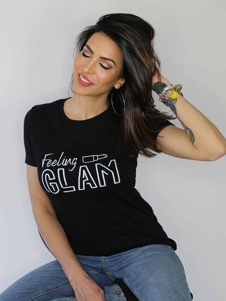 Feeling Glam Lipstick T-Shirt product image (2)