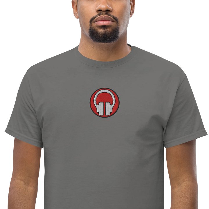 Front & Centre Headphones Embroidered Print Gildan Heavyweight T-Shirt product image (5)
