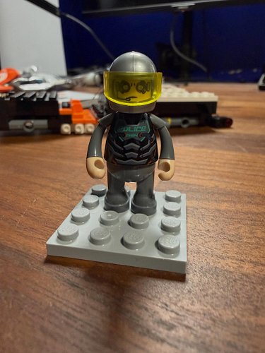 New Build Started
Lumibricks 17008 - Police Urban Convoy
Bags 1: interesting starting the build. We have lights in place and ...