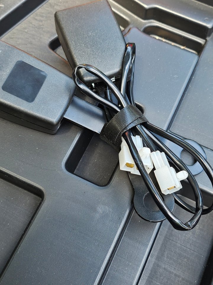 *NEW* 2PC Seat Belt Buckle Sockets product image (2)