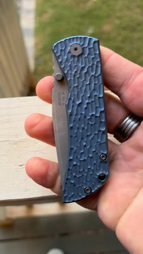 @mcneesknives Mac2 3.5 Magnacut and jigged Titanium.  New pick up from Blade Show and absolutely loving this.  So good to be ...