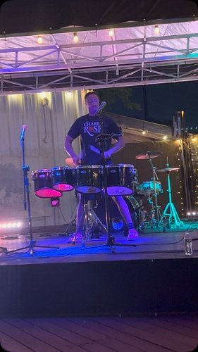 A little quads action from last month’s Summer Concert Series 🥁🔥

And yes I used part of a cadence from college band lol 😆 

...