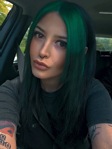 It's time for a new era 🖤💚

Huuuuge shout out to The Bat Bar-ber VoidRelic for making me feel like me again 🖤💚

Ngl though......