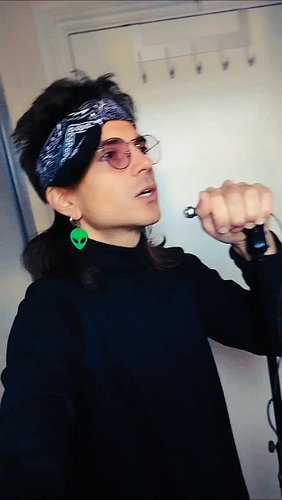 😲DID U KNOW???🥁

When I was 12 I was really attracted by the freedom and wilderness of the D R U M S and I really wanted to s...