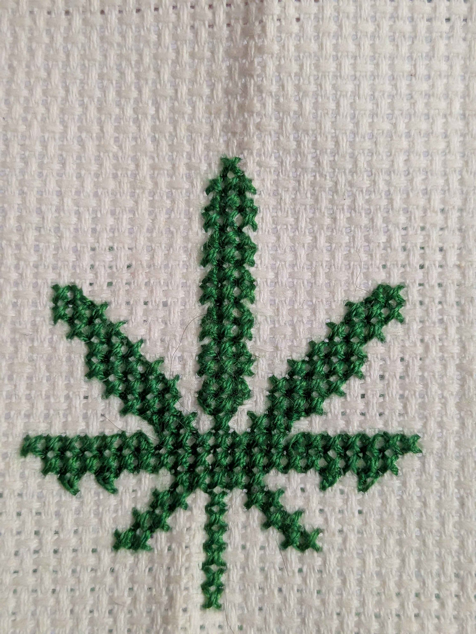Med Leaf Cross Stitch Pattern product image (2)