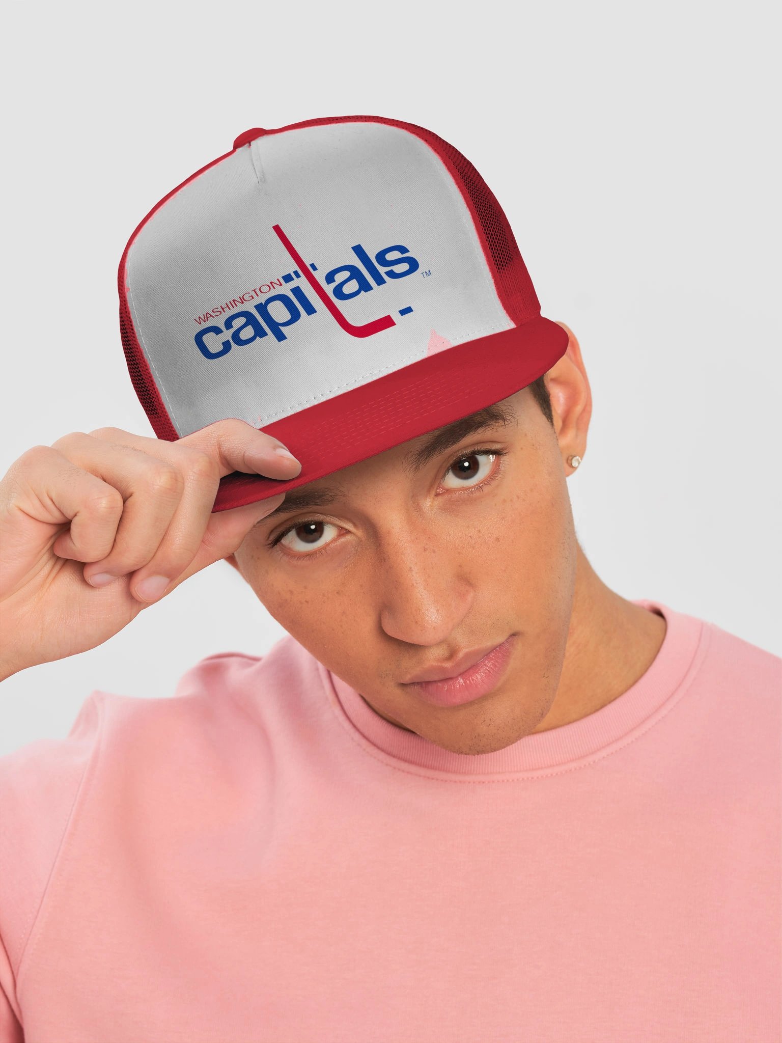 Washington Capitals Vintage Logo Trucker Cap product image (7)