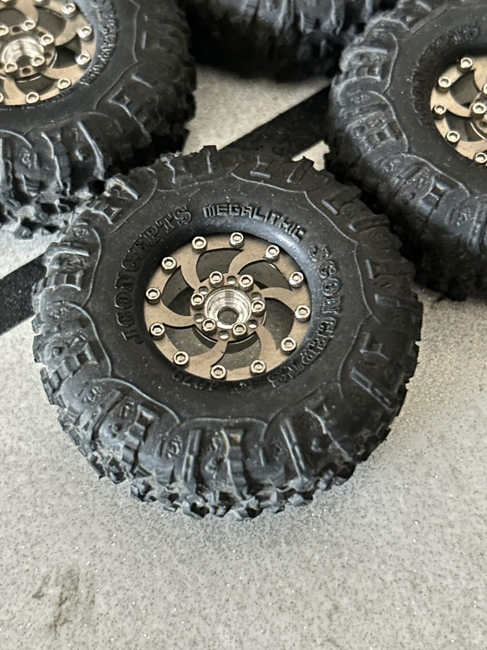 Hardpark wheels and tires product image (2)