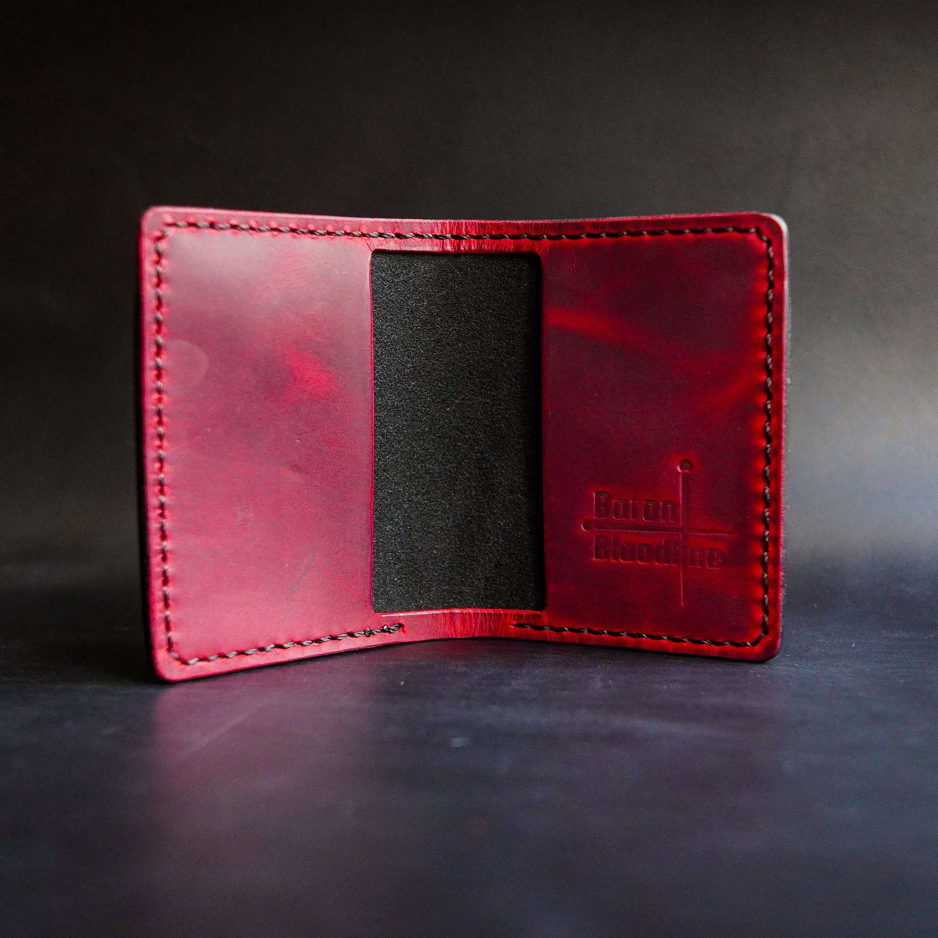 Wallet "Hauberk Wallet" CRAZY HORSE product image (1)