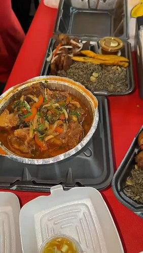 Repost: My first time trying teezeecuisine and I already know I’ll be backkk! 🔥🍽️ Every bite was packed with flavor, great vi...