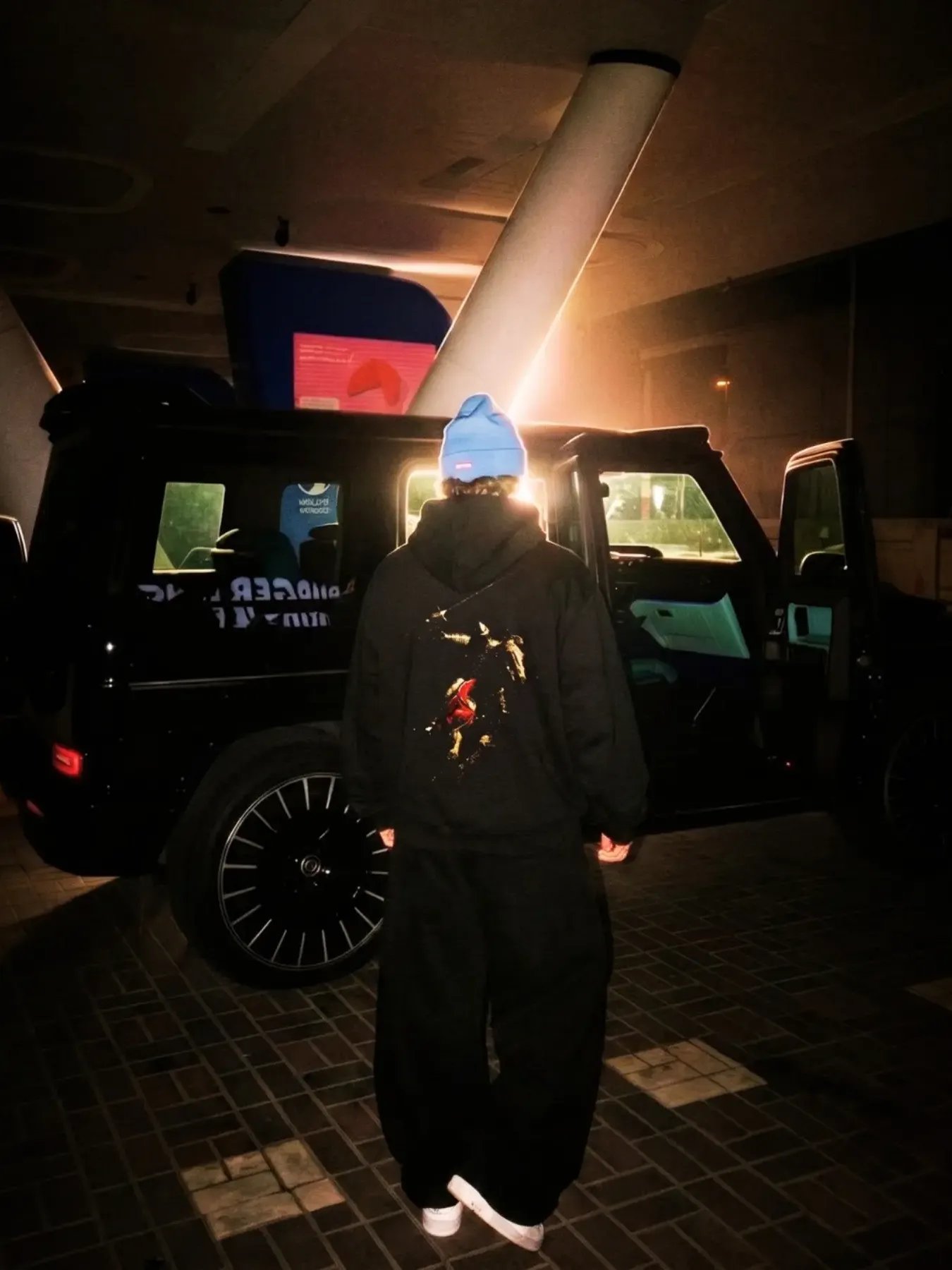 HEAVYWEIGHT TRAINING HOODIE product image (4)